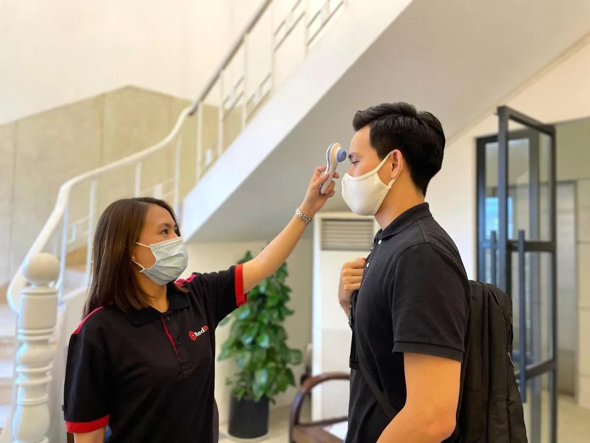 Reddoorz Chau Thien Tu 3 Hotel Ho Chi Minh-Byen